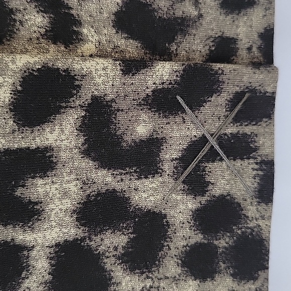 CAbi Jungle Skirt Taupe/Gray/Black Puma Leopard Print Size 4 NWOT - Picture 10 of 15